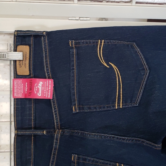 Levis modern boot cut nwt jeans 12 - Picture 6 of 7